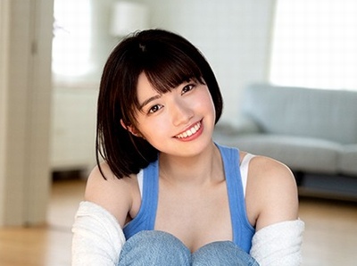 ガチでアイドル顔負けの天使♡まだ田舎っぽさが抜けていない純真美少女がAVデビュー